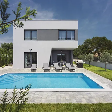 Tika In Pula For Families With Kids Playground Villa Jadreski